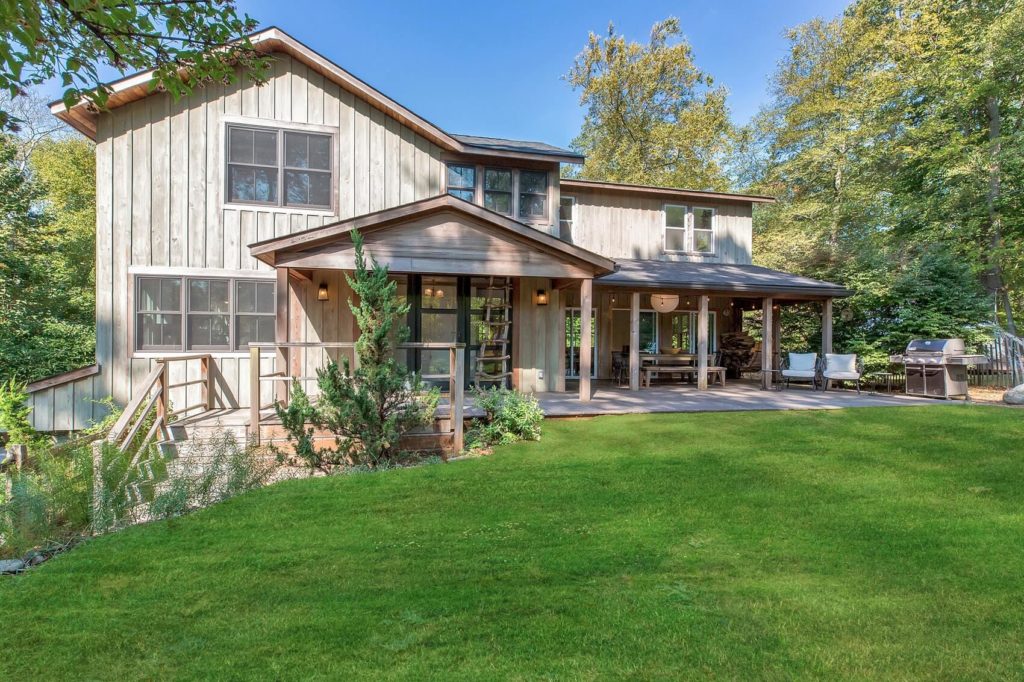 72 Ketewomoke Drive_1