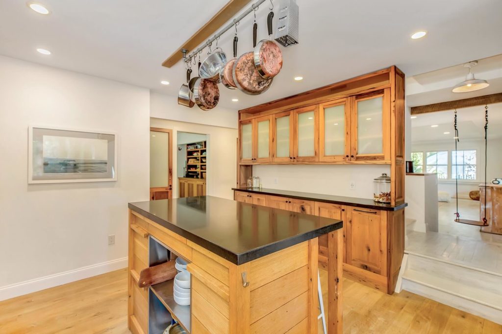 72 Ketewomoke Drive_15