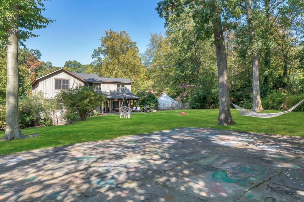 72 Ketewomoke Drive_36