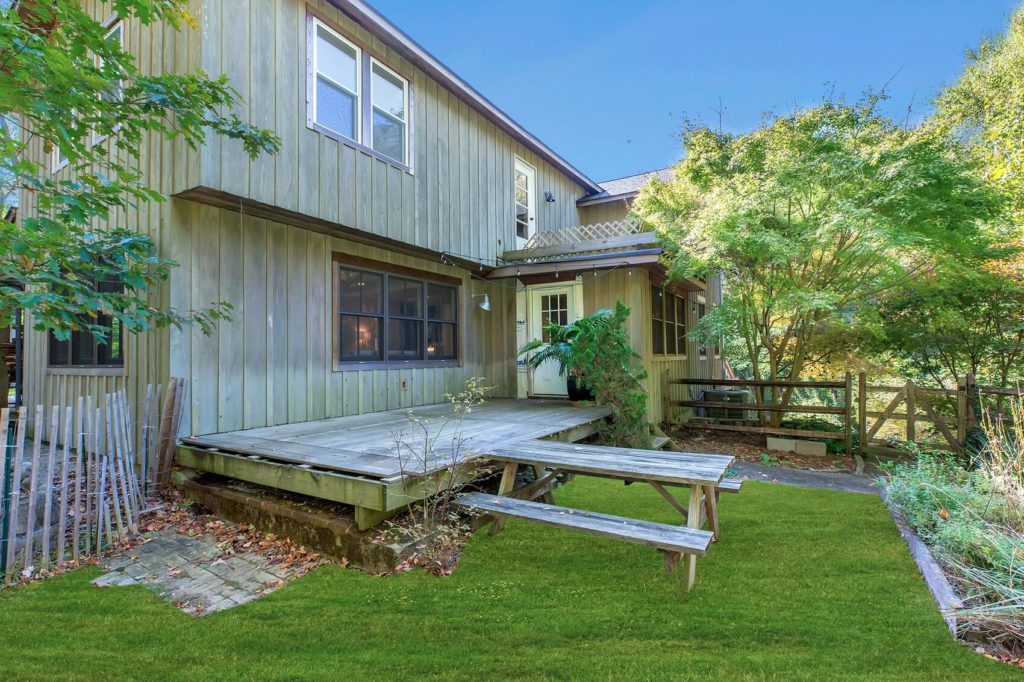 72 Ketewomoke Drive_37