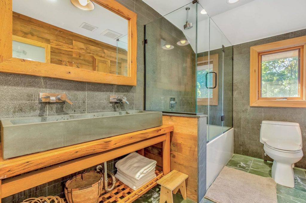 72 Ketewomoke Drive_42