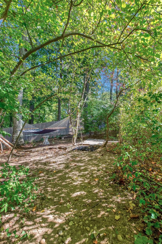 72 Ketewomoke Drive_44