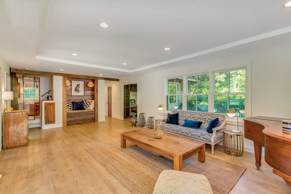 72 Ketewomoke Drive_9